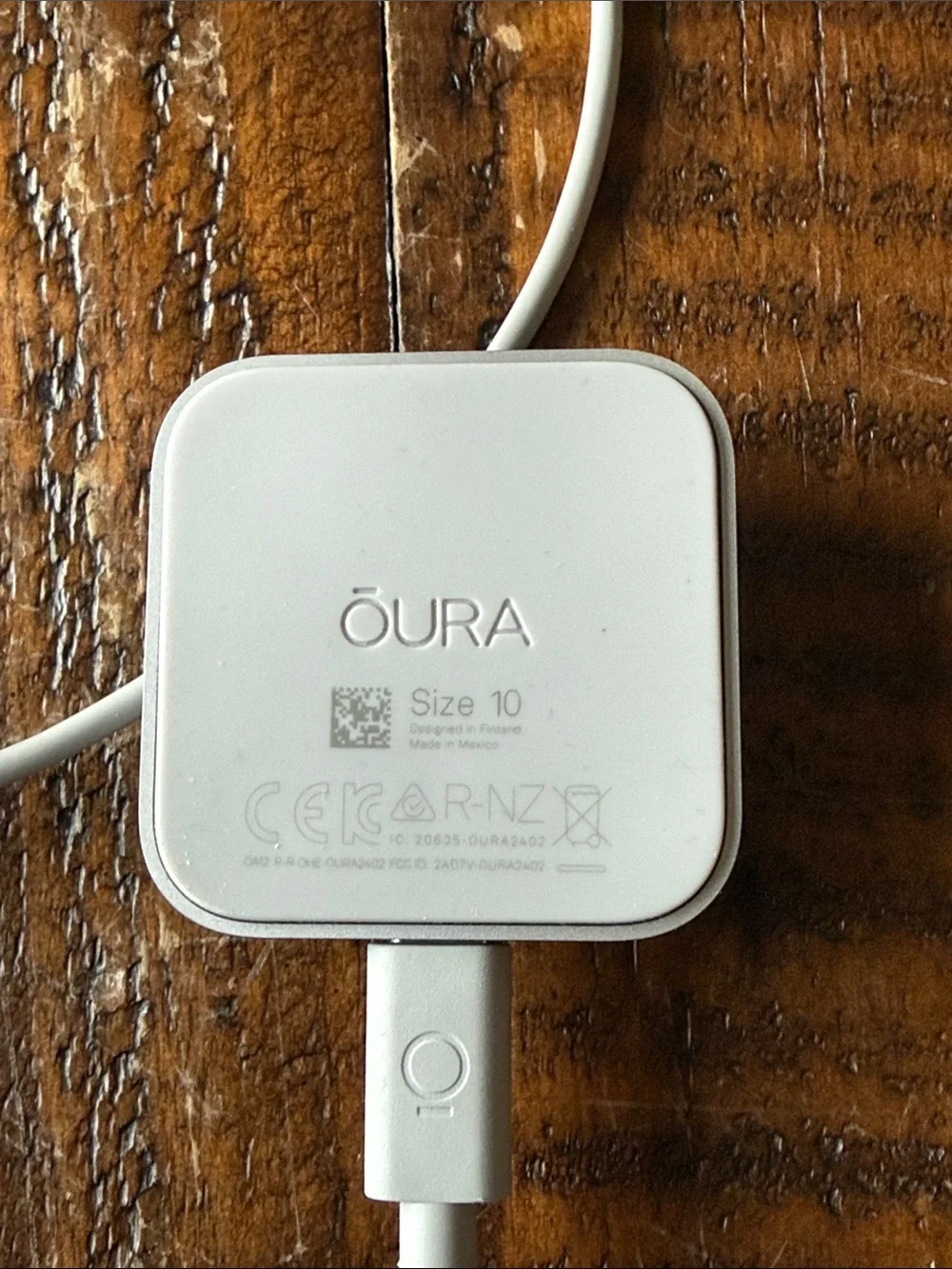 Oura Ring 4 Silver Size 10 Smart Ring Health Sleep Fitness Tracker + Charger